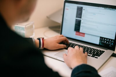 Quelles sont les compétences informatique à avoir pour devenir assistant(e) ?