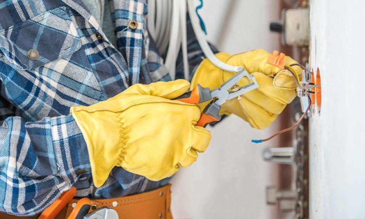 Il exsite plusieurs types d'électricien
